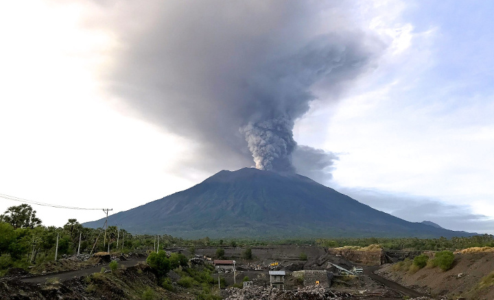Bali Volcano Mount Agung November 2017 Eruption