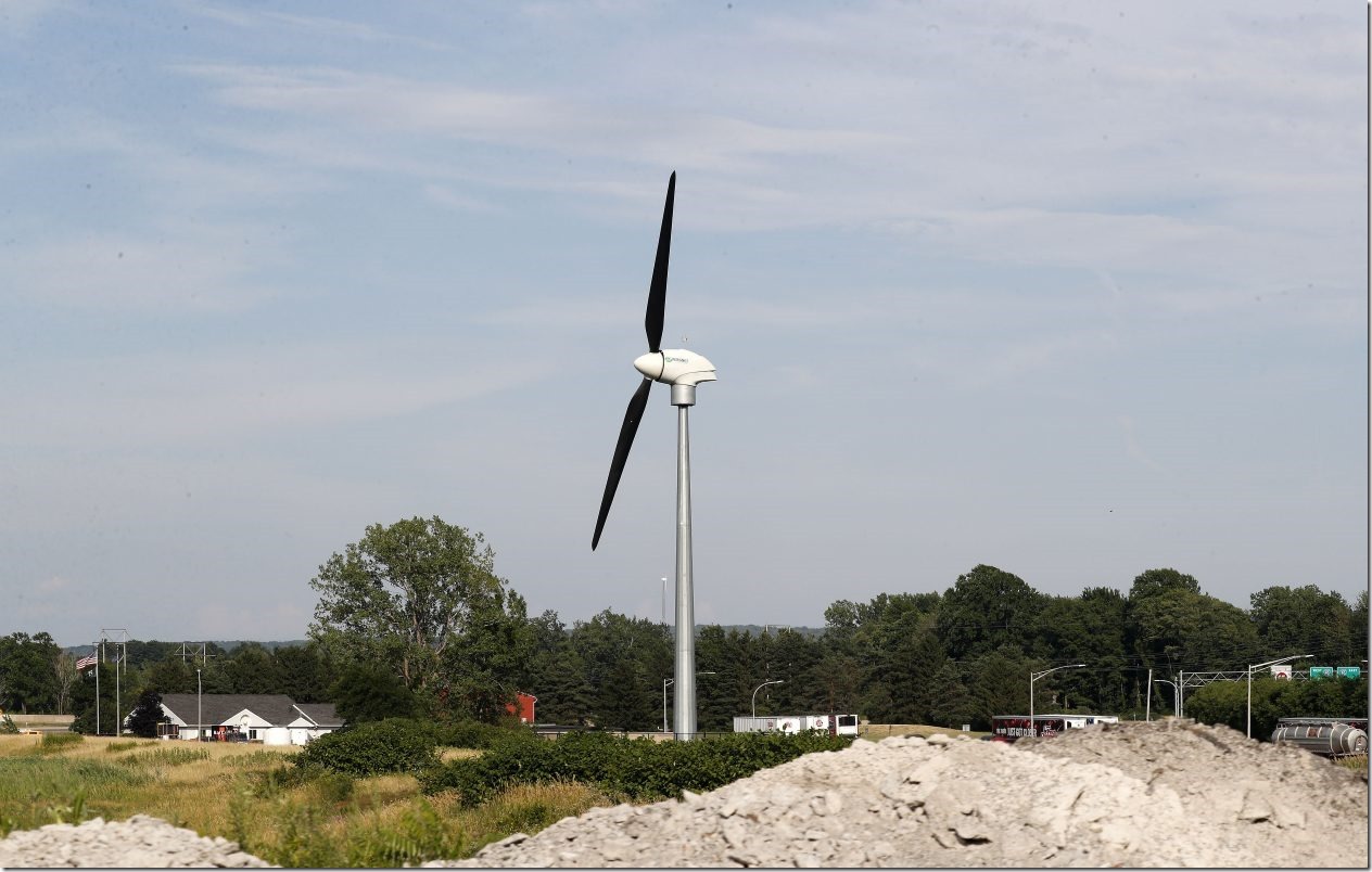 Thruway-wind-turbines-1260x800