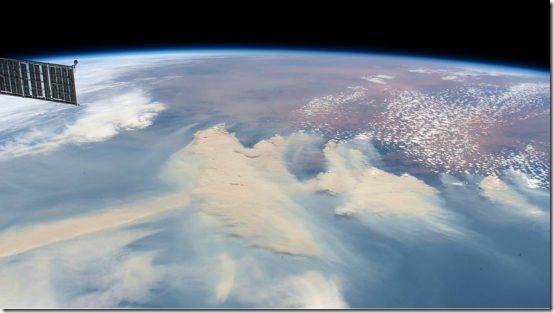 Bushfire-smoke-from-ISS-Jan-4-2020-550x309